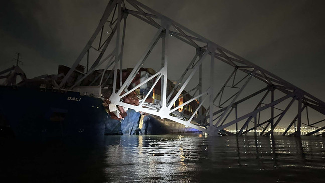В американском Балтиморе обрушился мост / Фото: WBFF