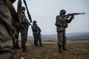 На Донбассе обострение: в штабе рассказали подробности