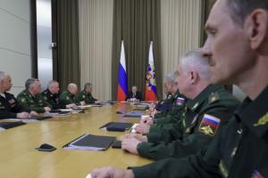 Путин пообещал продолжать военную модернизацию