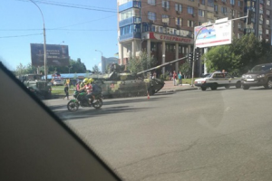 танк