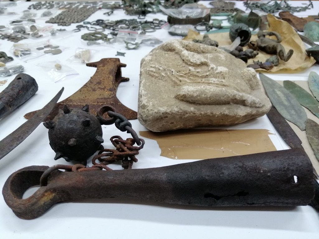 Из Украины в Сербию пытались вывезти большую археологическую коллекцию