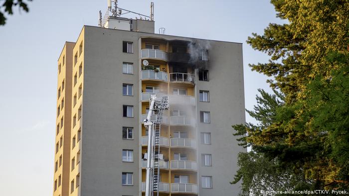 В Чехии жертвами пожара в жилой многоэтажке стали 11 человек