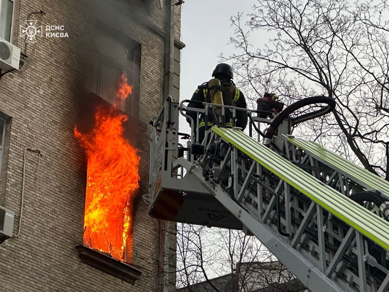 В первый день нового года россияне атаковали Киев