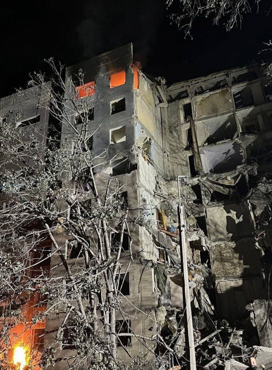 Константиновка, россияне сбросили авиабомбу на многоэтажку