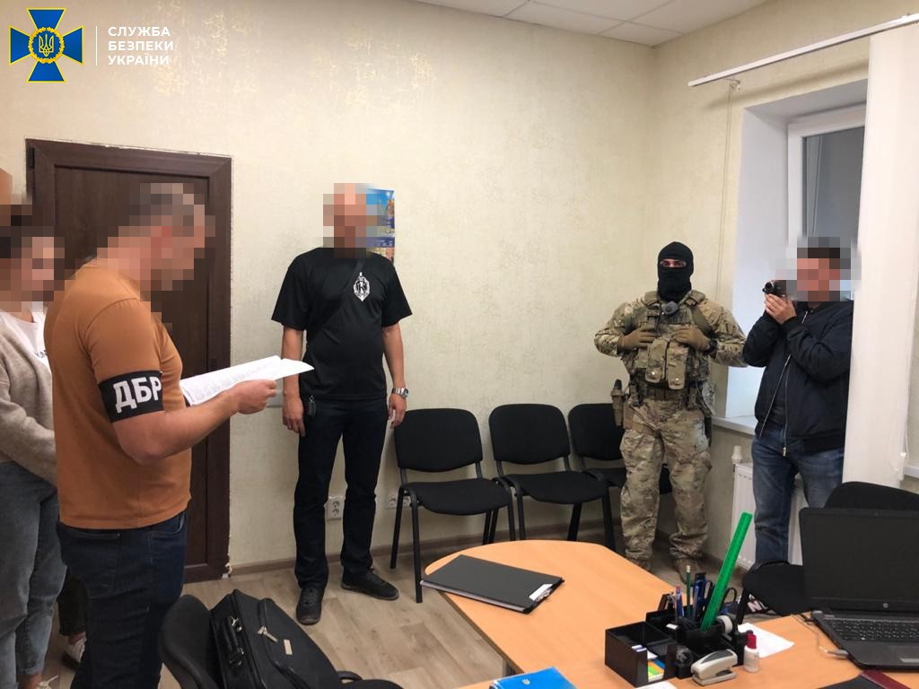 СБУ раскрыла коррупционную схему на таможне в Луганской области