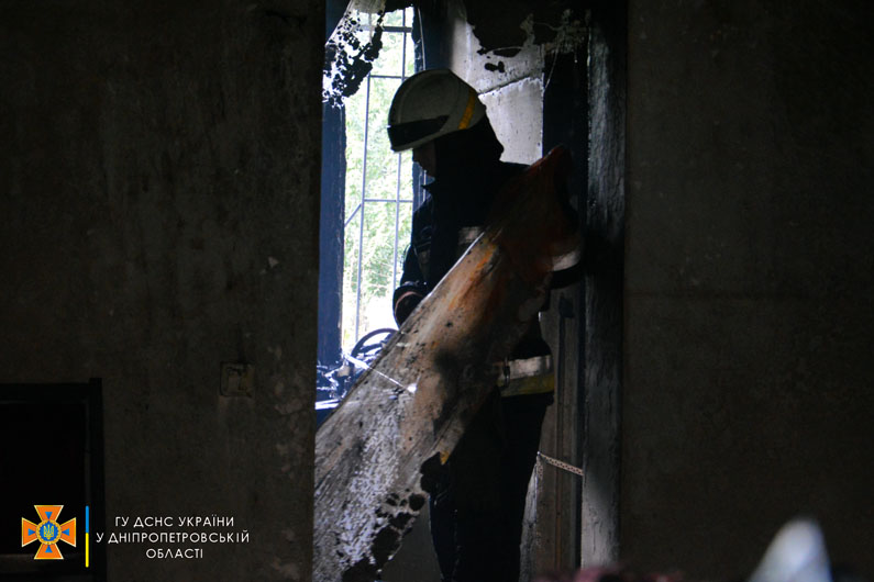 В Днепре в результате взрыва в жилом доме погибли 2 человека