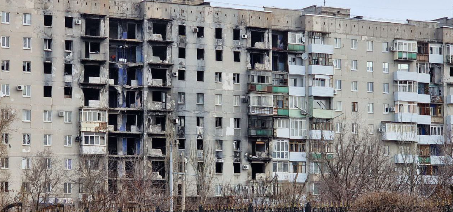 Второй раз за месяц: В сети показали, как горит многоэтажный дом в  оккупированном Северодонецке - видео | Новини в Час Пік