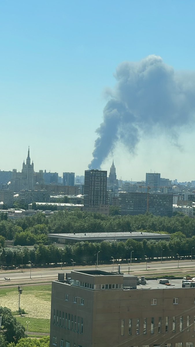 В Москве вспыхнул масштабный пожар