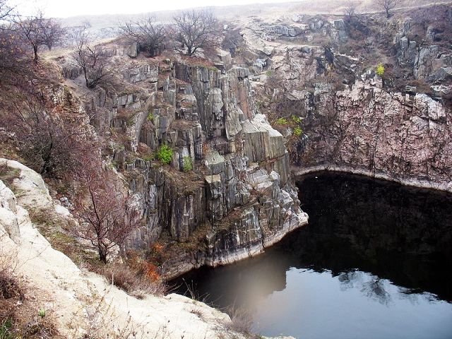 Елисеевский карьер