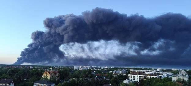 В Варшаве огонь полностью уничтожил большой торговый комплекс