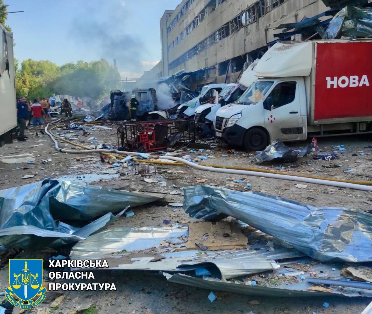 Оккупанты ударили по терминалу "Новой почты" в центре Харькова