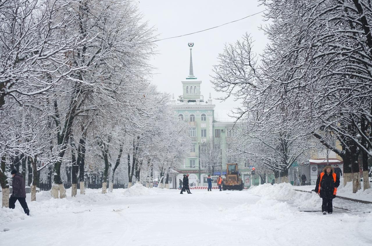Луганск, снегопад