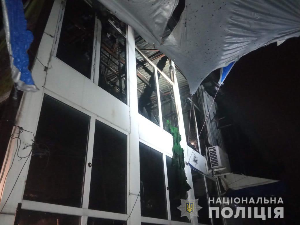 Ночной пожар в Харькове: горел рынок "Барабашово"