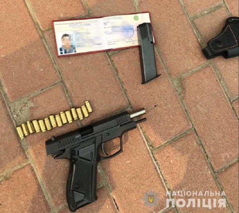В Киеве группа людей в балаклавах пыталась захватить частную компанию
