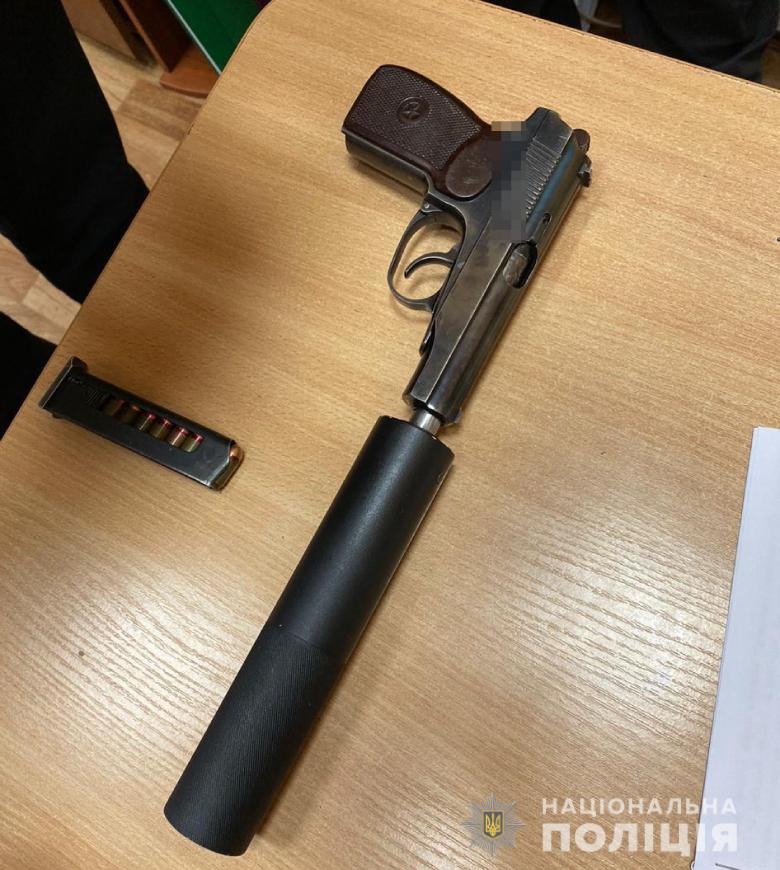 В Киеве перекрыли канал сбыта оружия из зоны ООС