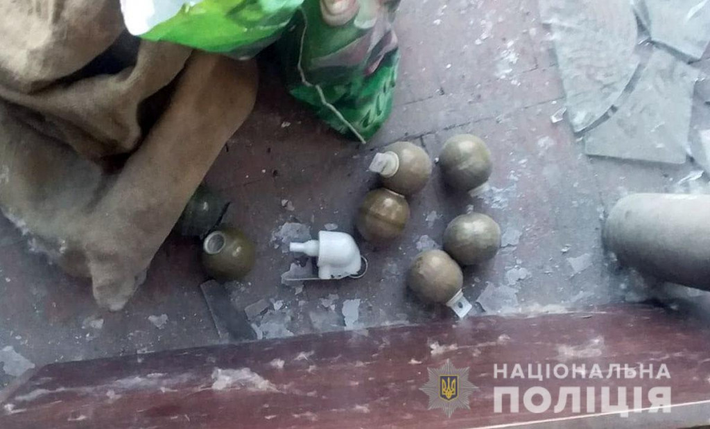 В Авдеевке обнаружили схрон боеприпасов