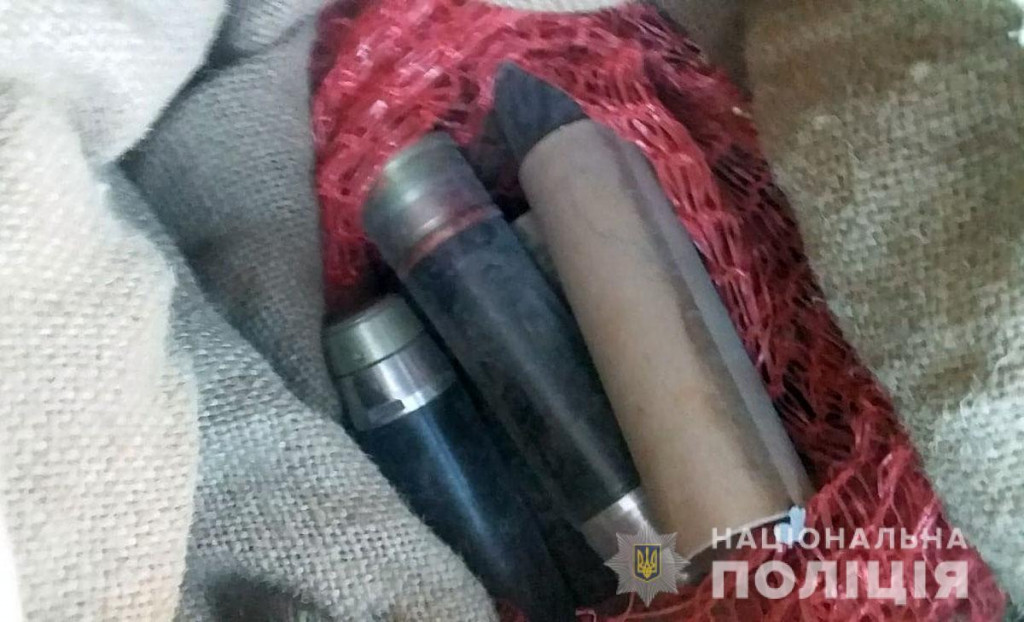 В Авдеевке в заброшенном кинотеатре обнаружили схрон боеприпасов