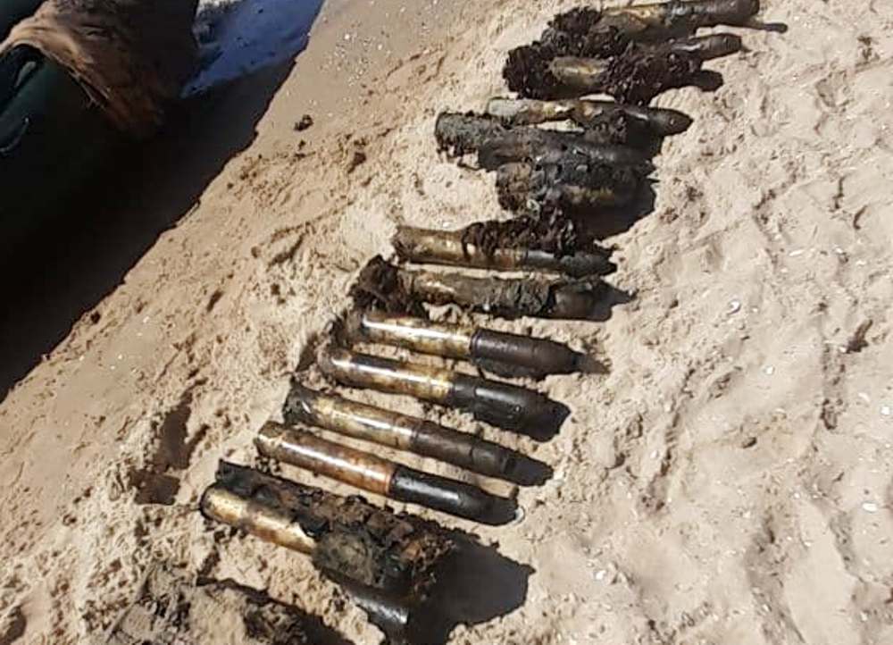 нашли затонувшее судно со снарядами