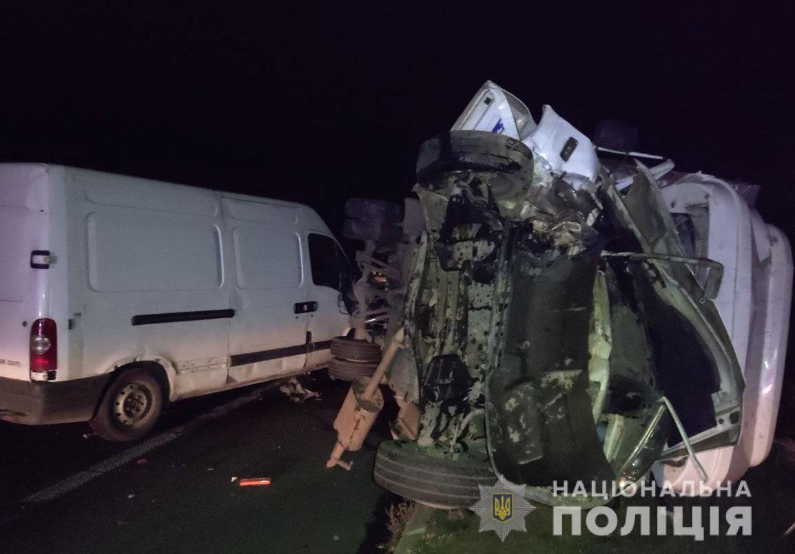На Полтавщине столкнулись два микроавтобуса