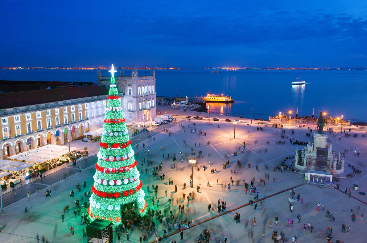 Фото: елка в Лиссабоне/Португалия (europeanbestdestinations.com)