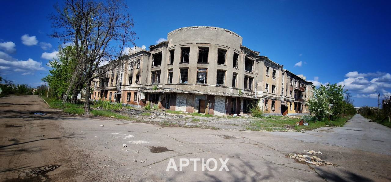 Рубежное, война