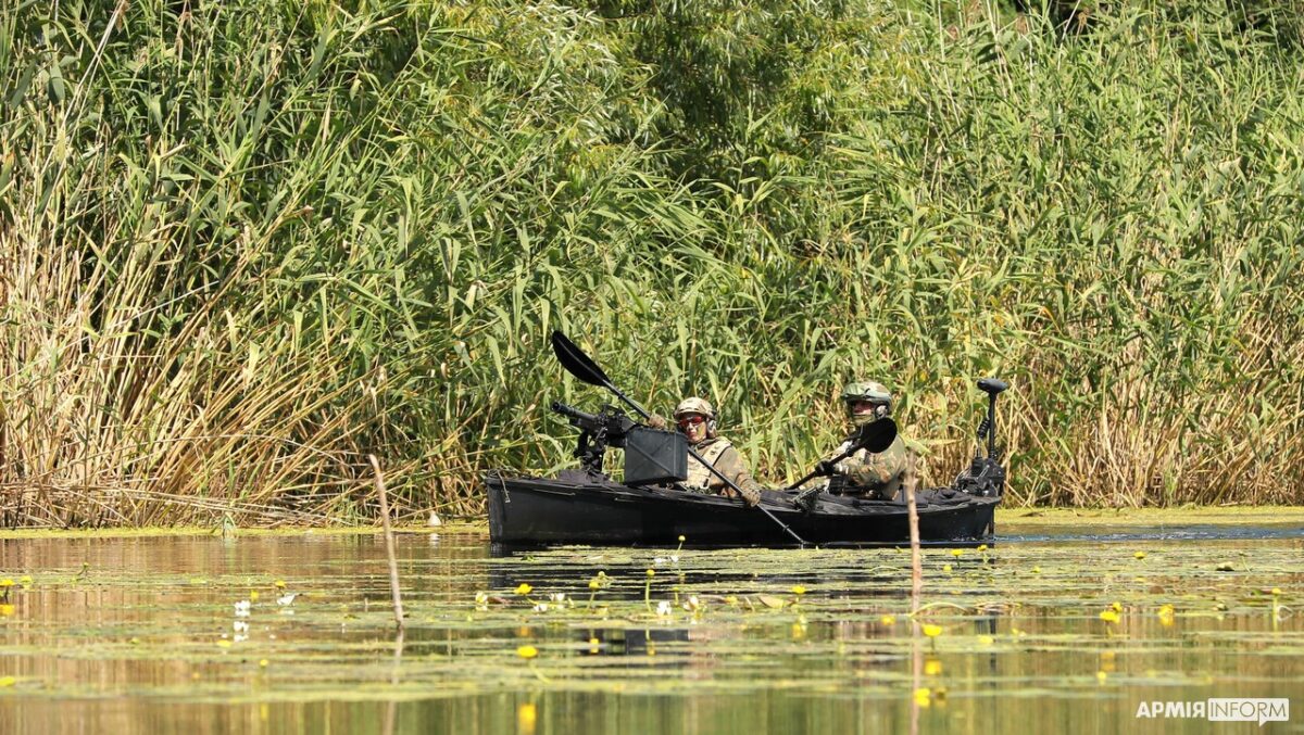 В Украине создали боевой каяк "Полоз-М16" для ВСУ