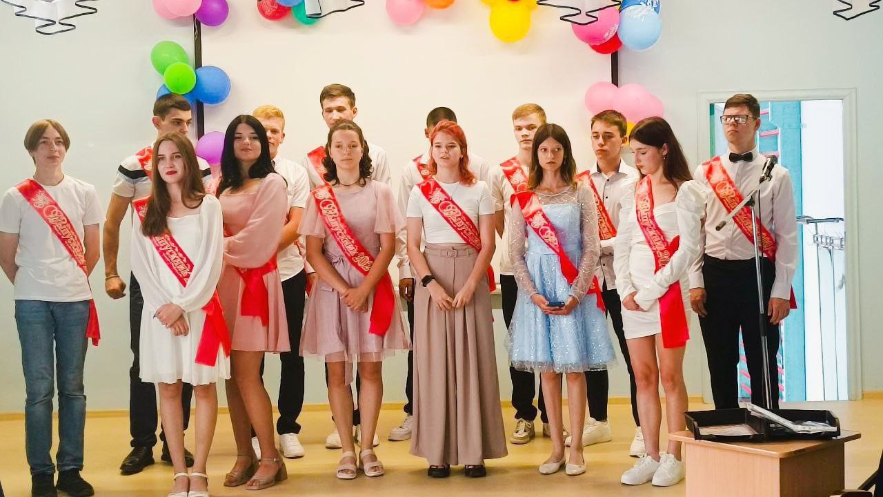 В оккупированном Северодонецке отгремели выпускные
