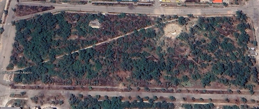 где раньше находилась разрушенная старая водонапорная башня.