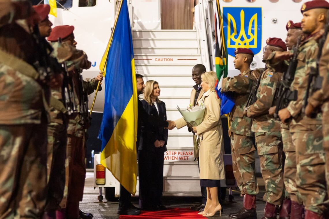 Президент Украины Владимир Зеленский прибыл в ЮАР