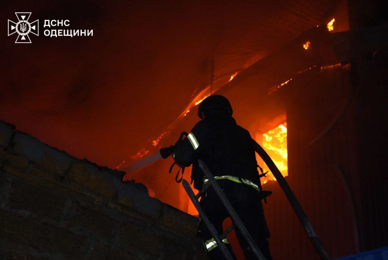 Оккупанты ударили беспилотниками по Одессе 