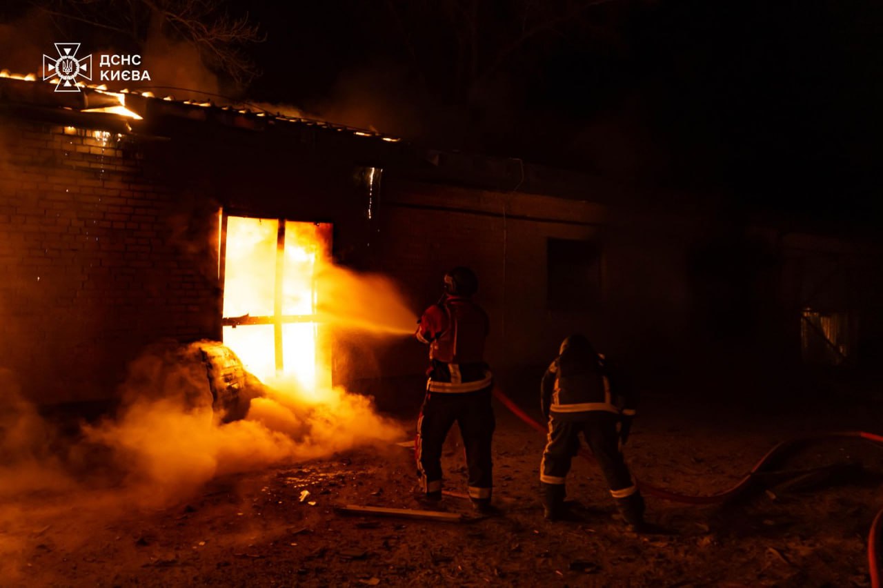 Последствия атаки БПЛА на Киев