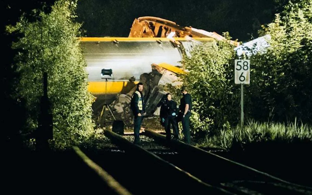 В Германии сошел с рельсов пассажирский поезд