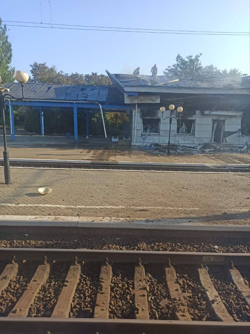 Удар БПЛА по ж/д вокзалу в Синельниково