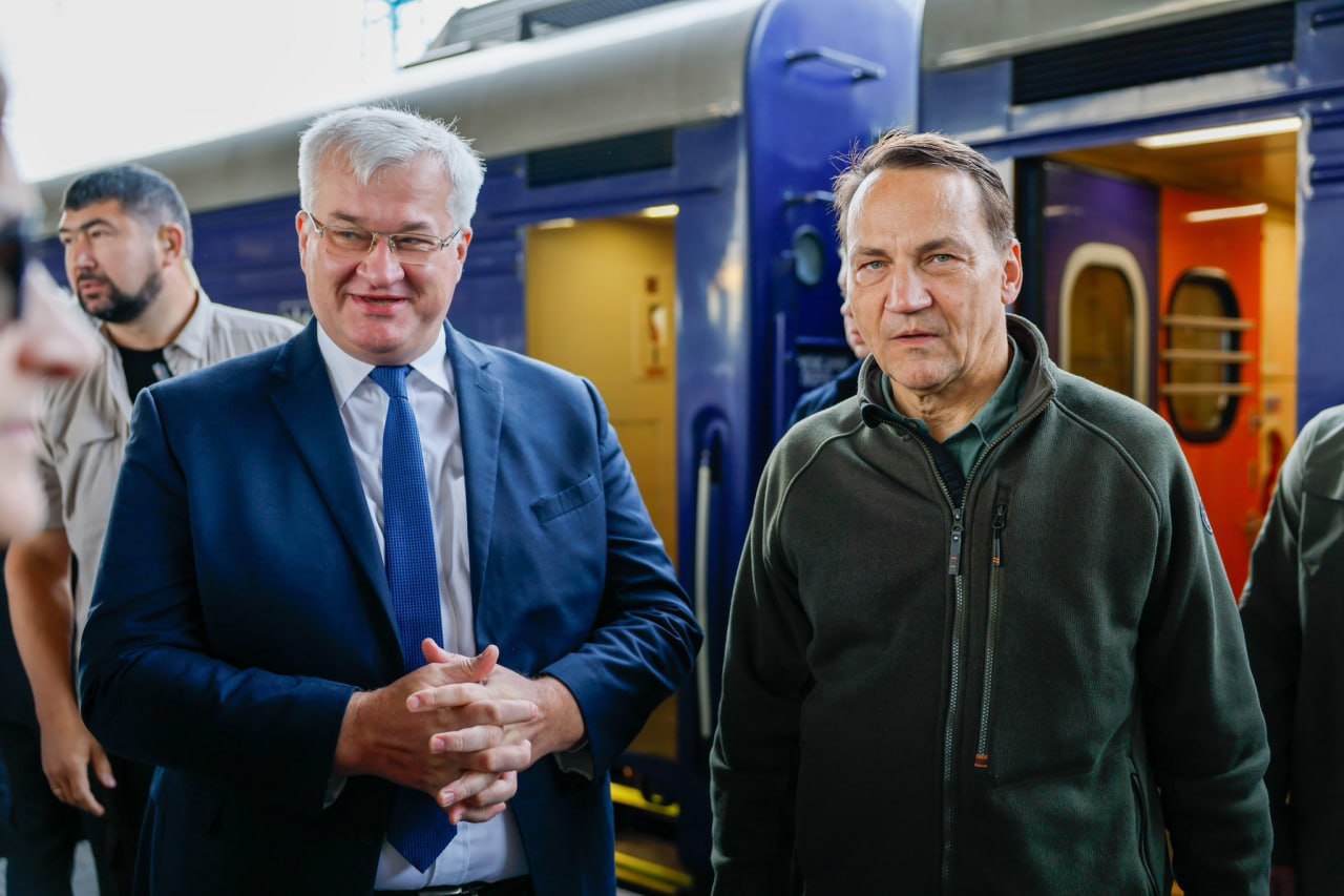 В Украину с визитом прибыл министр иностранных дел Польши Радослав Сикорский