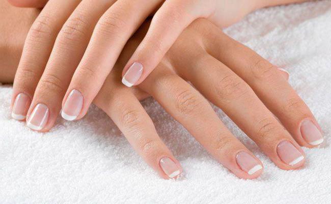 Лаки для нігтів