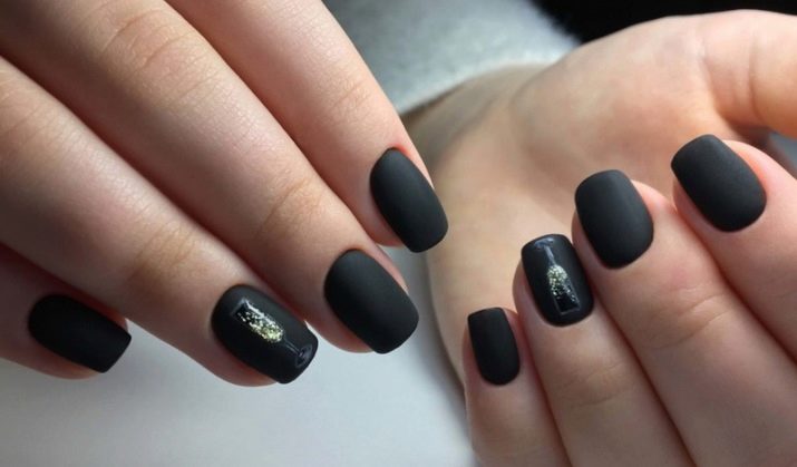 Лаки для нігтів