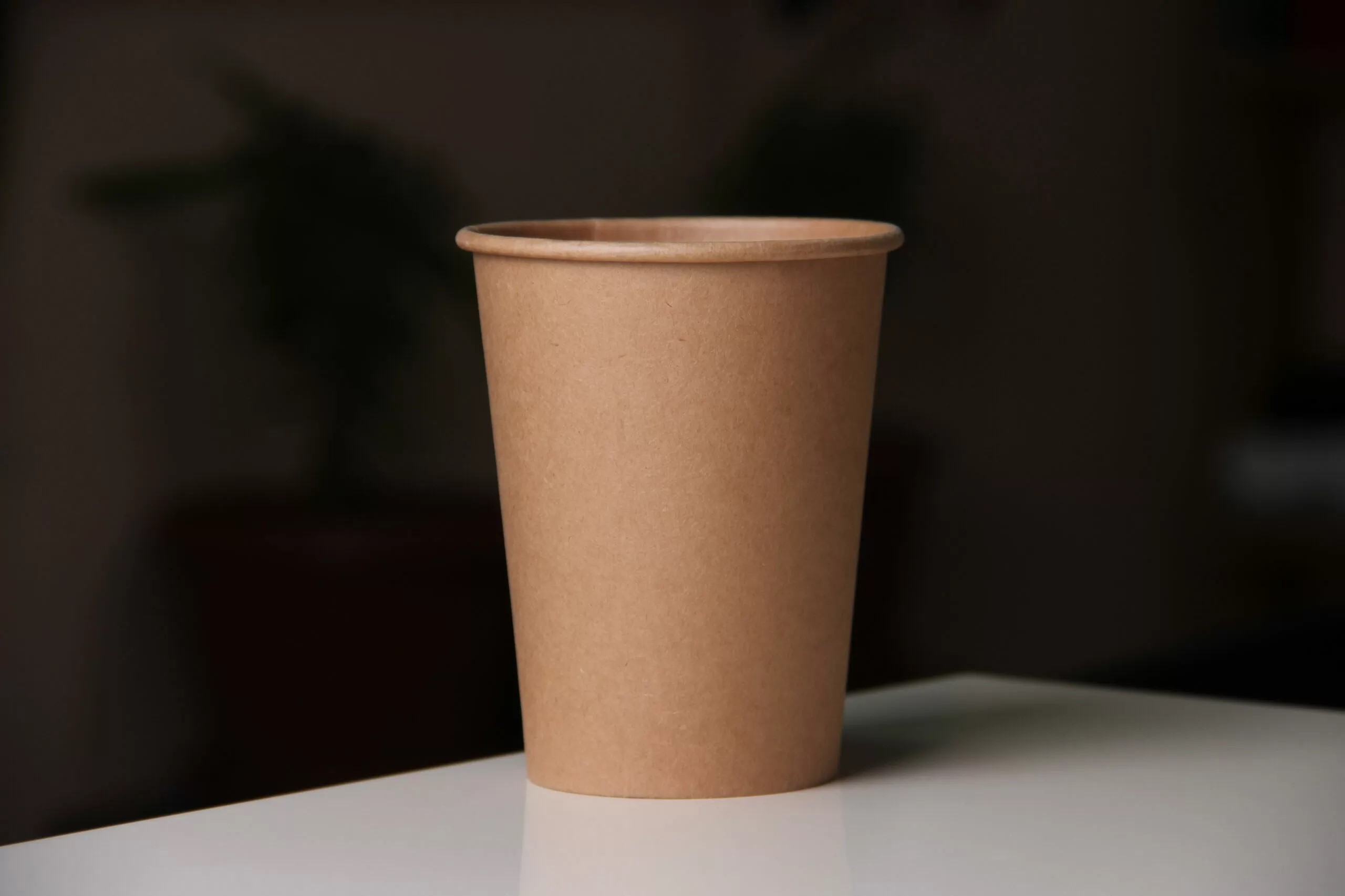 Стаканчик для кофе с ламинированным покрытием