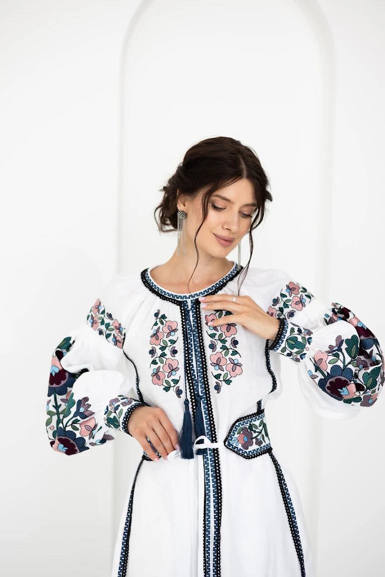 замовити вишиванку жіночу