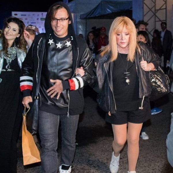 пугачева в коротком 