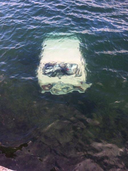 вода