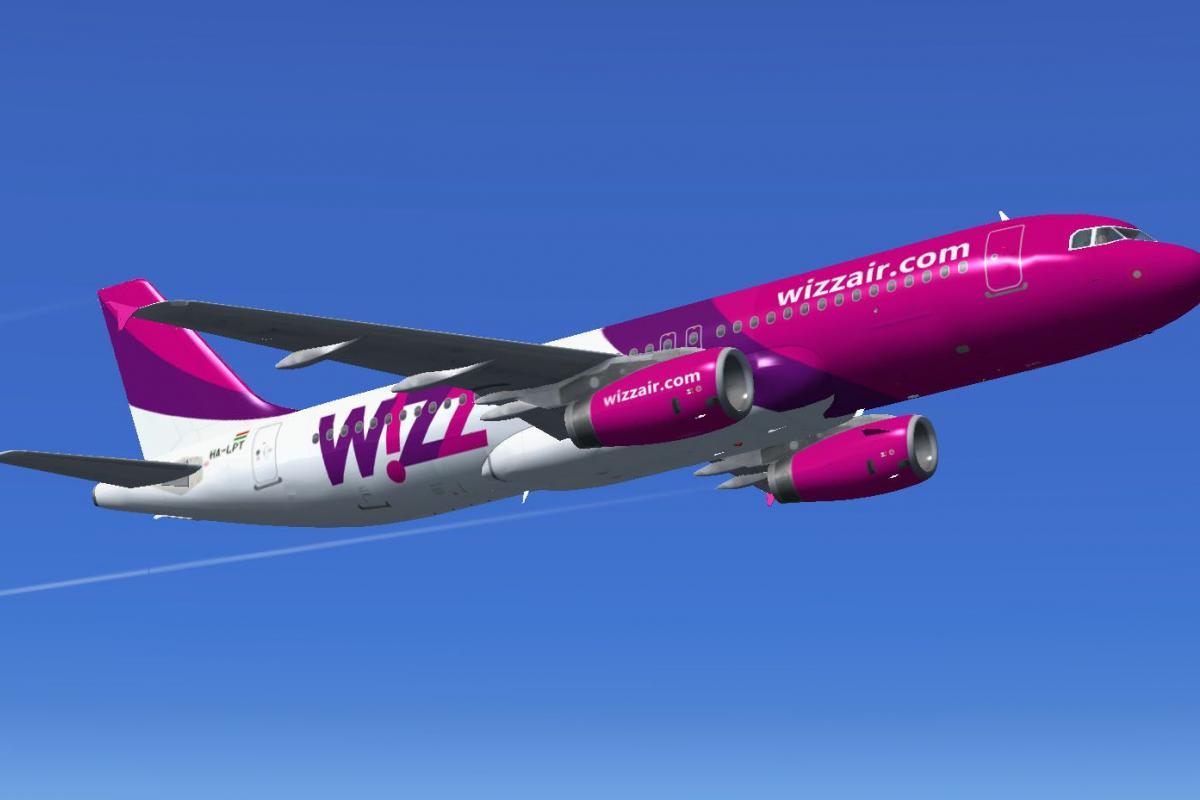 самолет Wizz Air