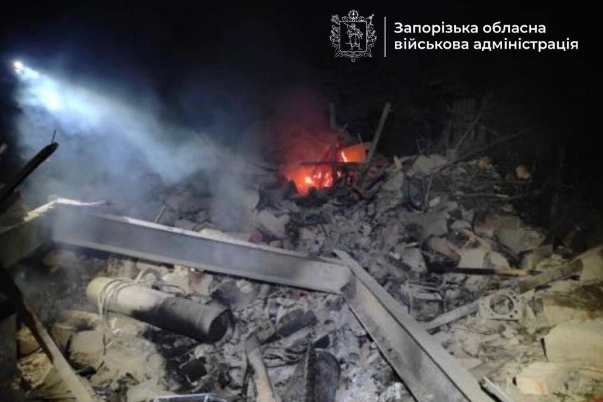 Последствия авиаудара в Запорожской области