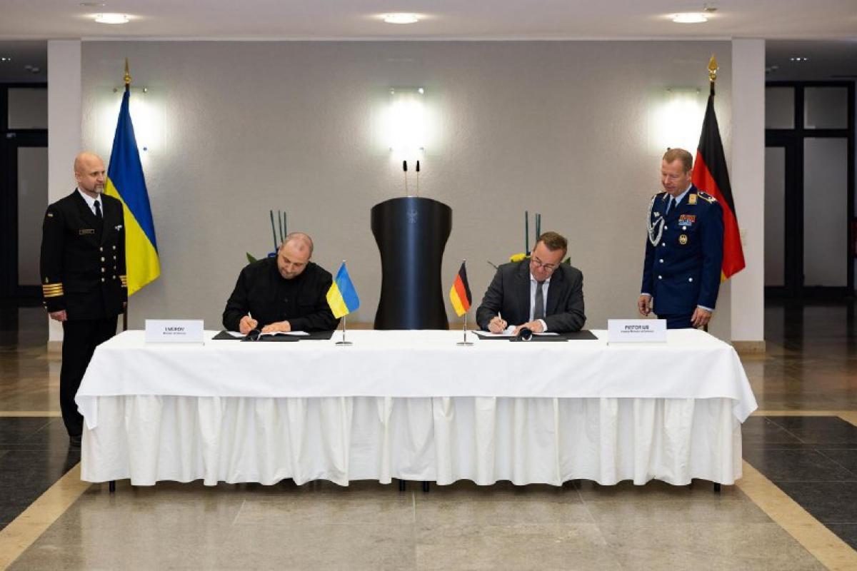 Украина и Германия подписали контракт на производство IRIS-T