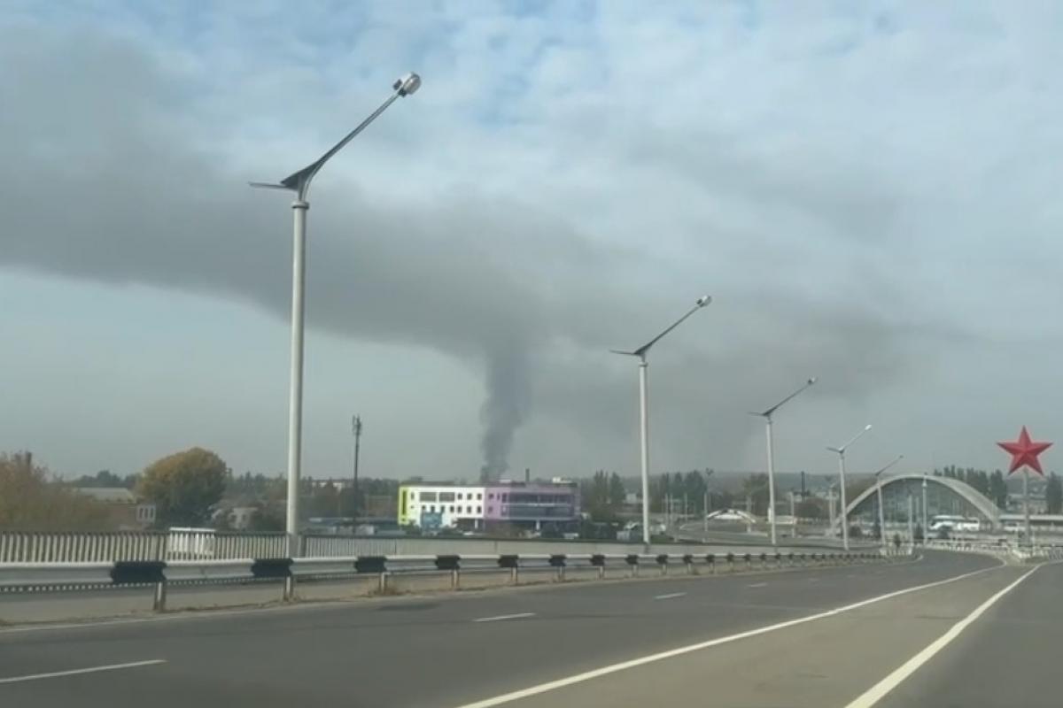 Взрывы в Луганске / Скриншот с видео