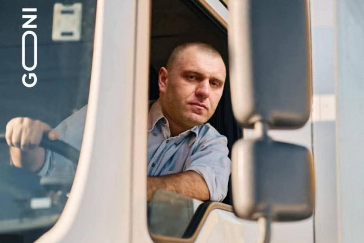 Мережа підірвали меми про "троянські фури", які атакували російські аеродроми