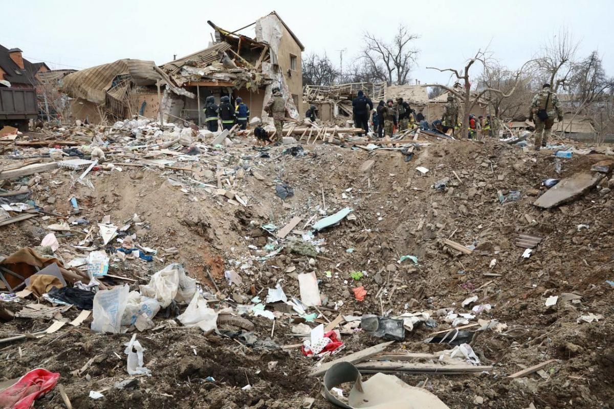 Бомби та дрони вдарили по Запоріжжю:11-річна дитина поранена, чоловік загинув