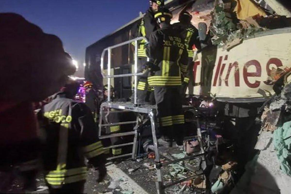 Авария автобуса с украинскими туристами в Италии