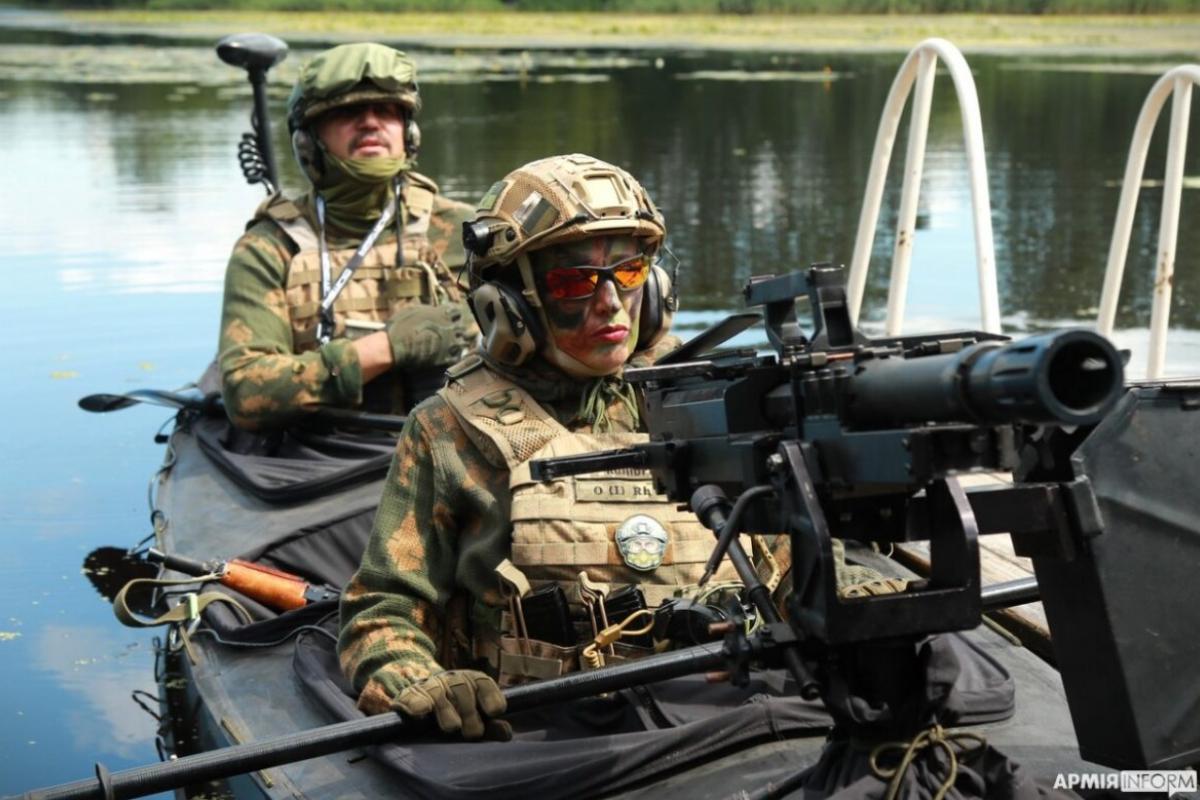В Украине создали боевой каяк "Полоз-М16" для ВСУ