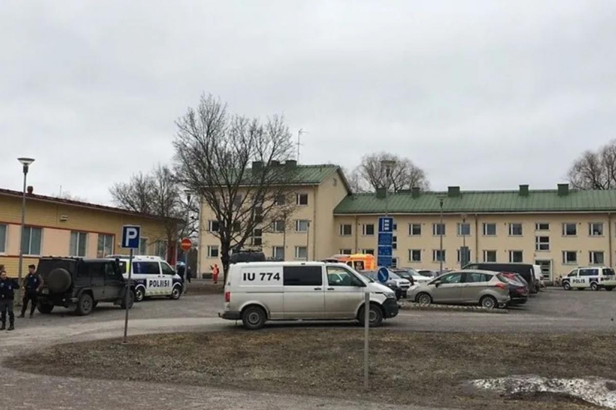 В Финляндии подросток открыл стрельбу в начальной школе