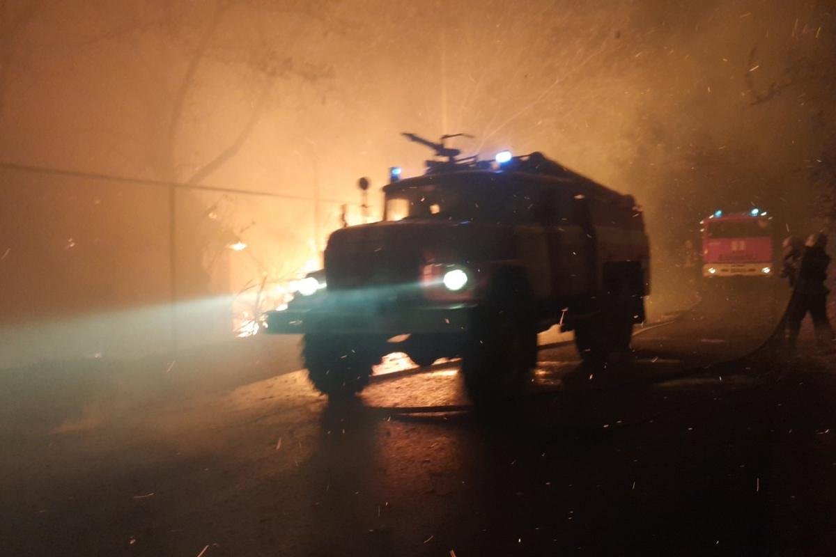 Пожары на Луганщине бушуют уже третьи сутки
